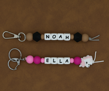 Load image into Gallery viewer, PERSONALISED NAME BAG TAG/KEYCHAIN